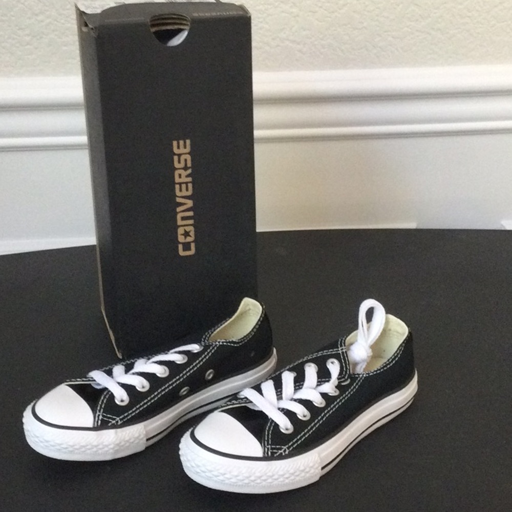 NIB Converse- All Star black white shoes, size 11 youth